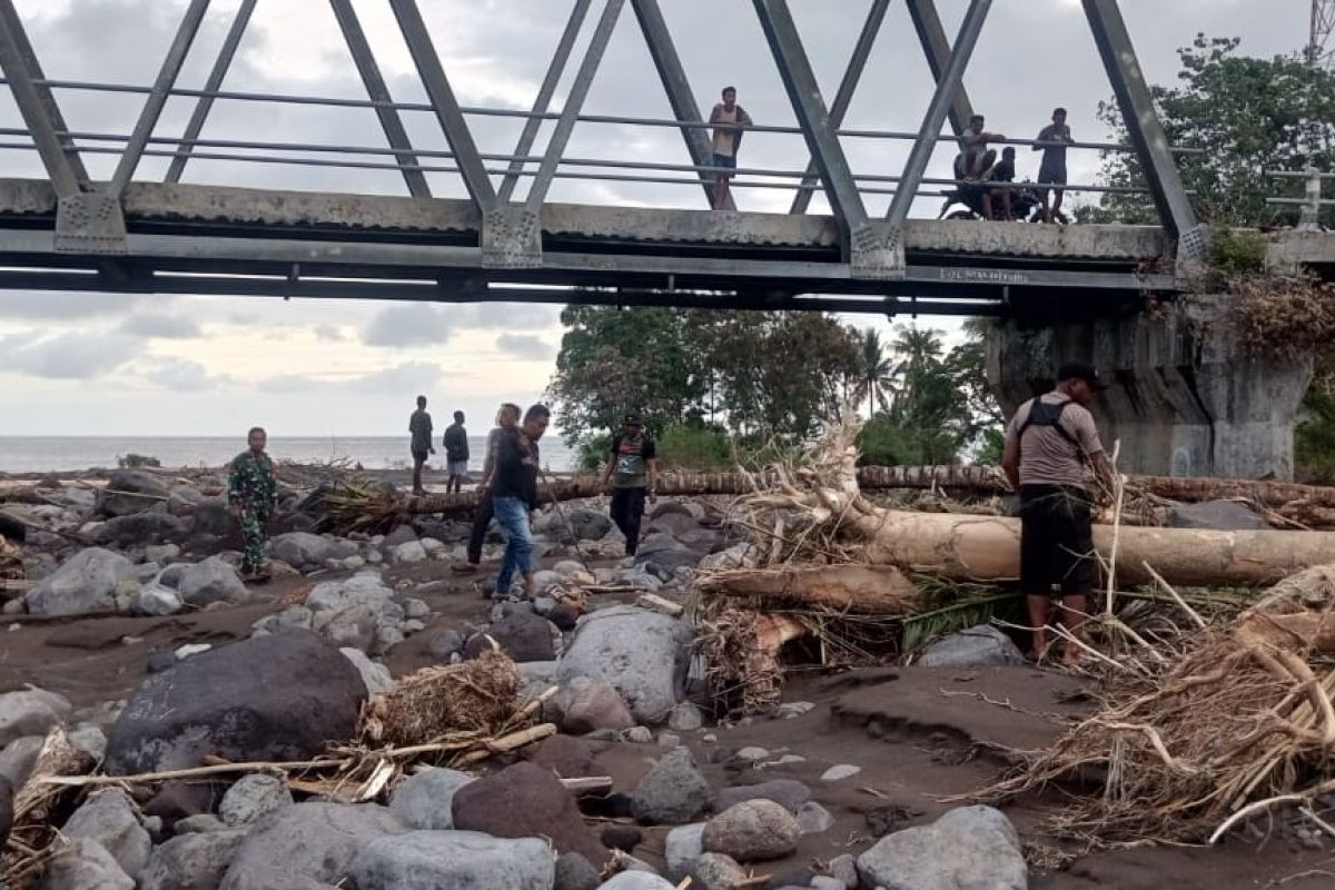Pemprov NTT percepat penanganan darurat bencana banjir Nagekeo
