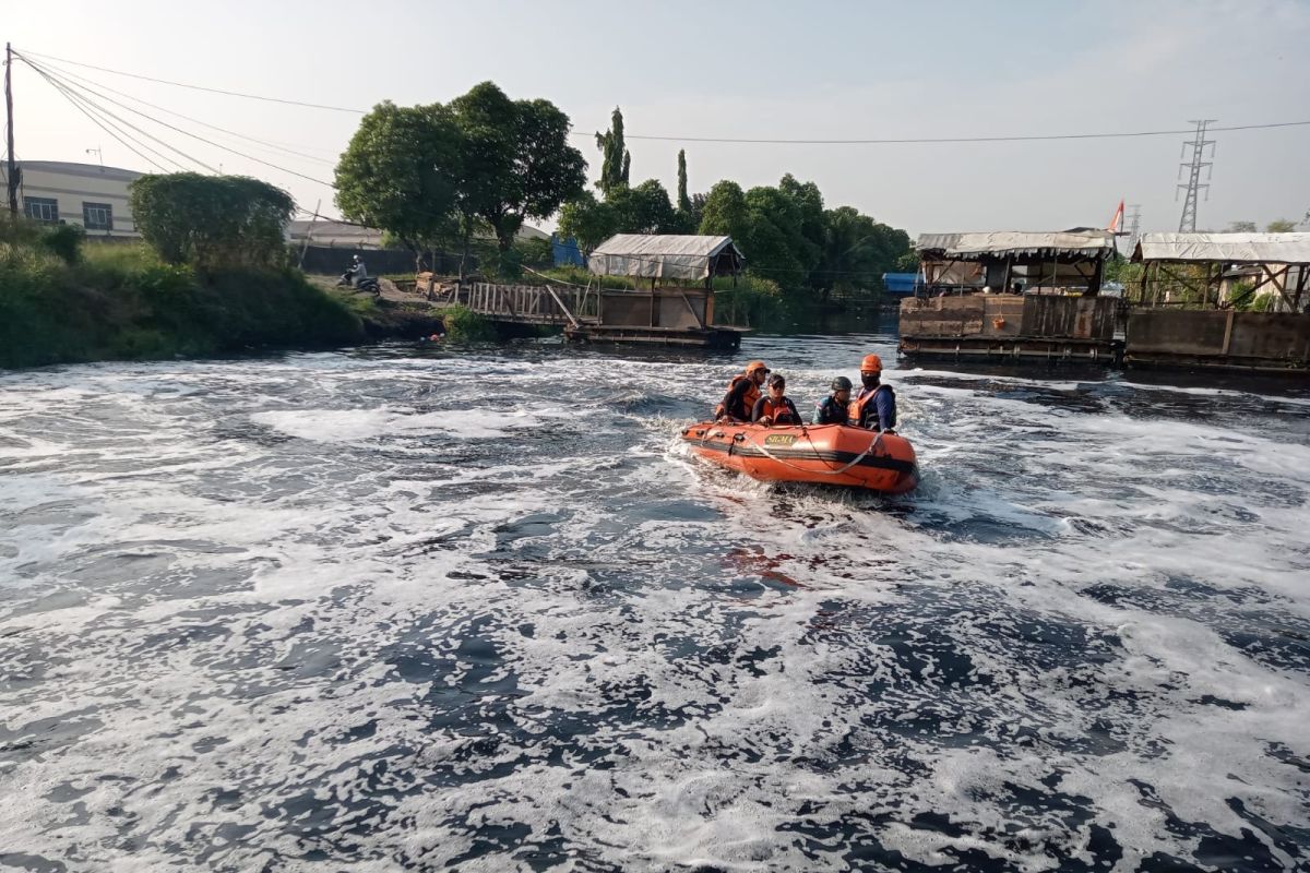Tim SAR gabungan lanjutkan pencarian pria tenggelam di Cilincing