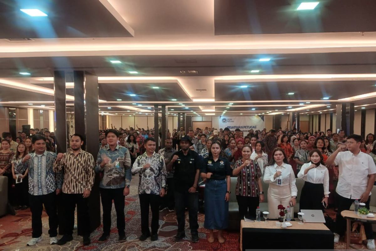 BGN latih ratusan petugas penjamah makanan MBG di Mimika