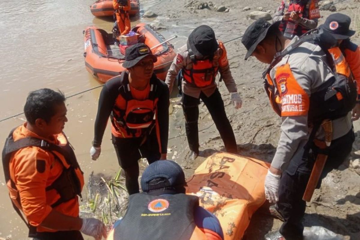 Jasad waniita ditemukan di Bendungan Pinrang