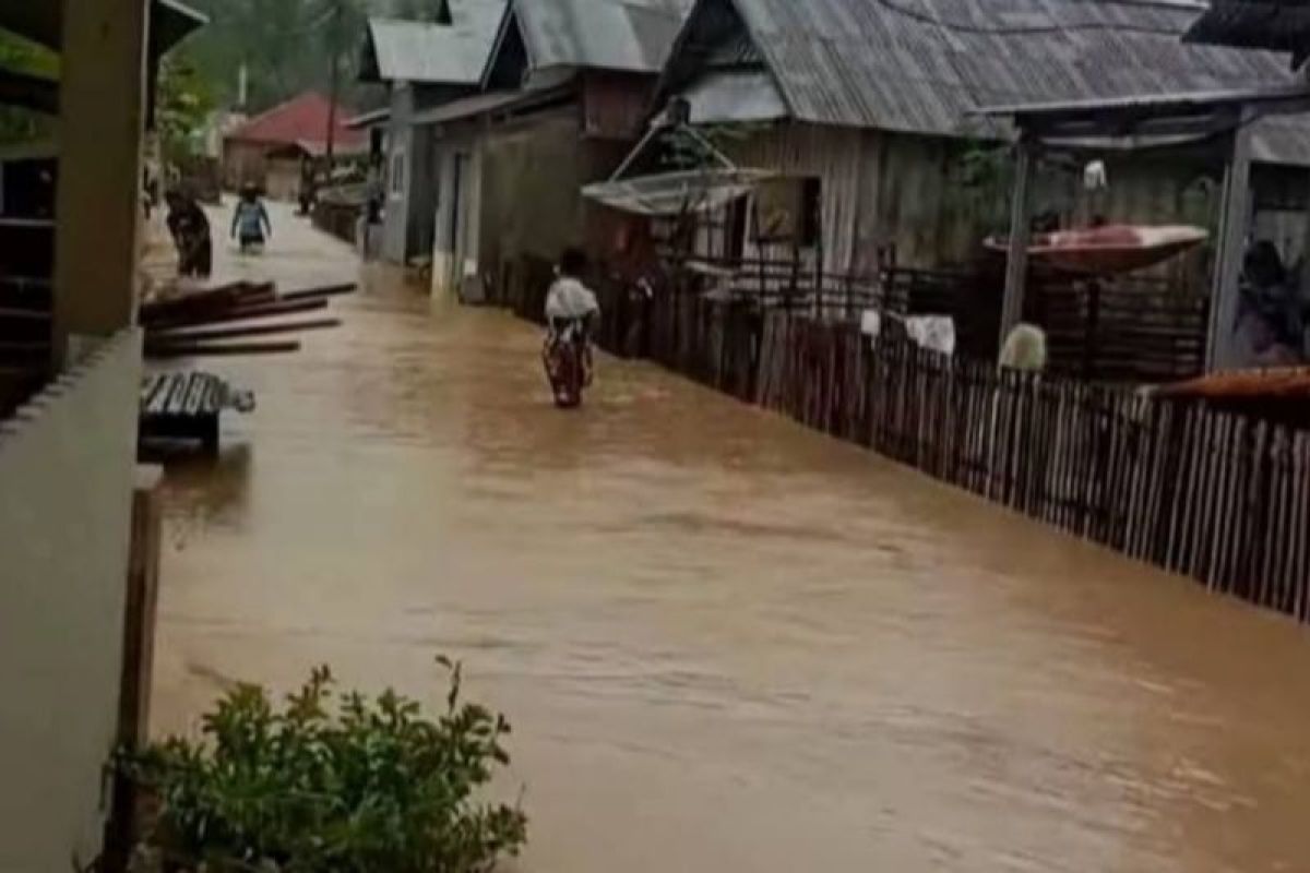 Empat dusun di Donggala Sulteng terendam banjir