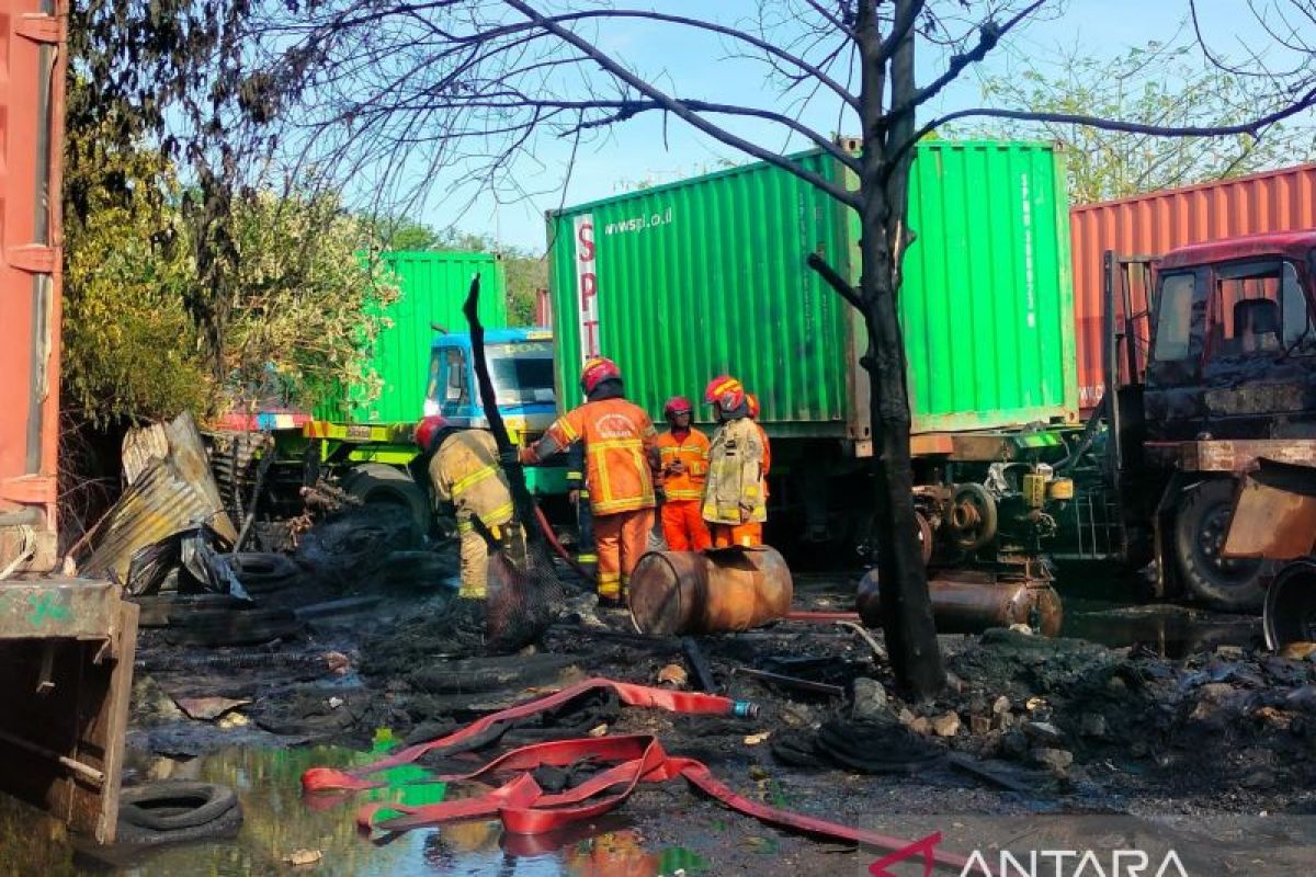 Pelindo: Operasional Pelabuhan Kalimas berjalan normal pascakebakaran