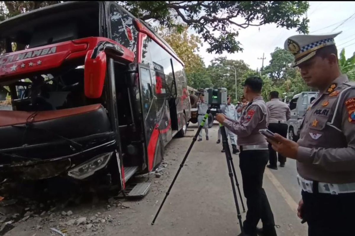 Polisi selidiki penyebab kecelakaan tewaskan 8 orang di Probolinggo