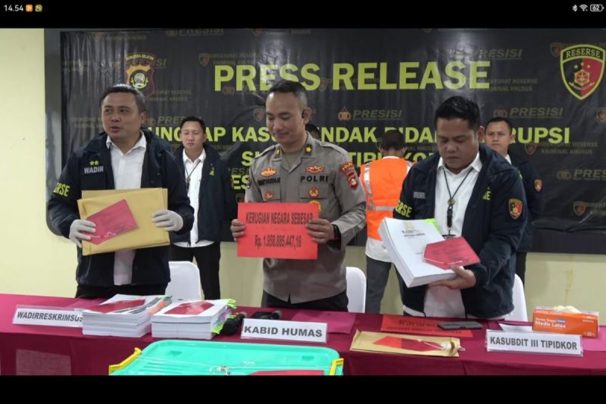 Polda Sumsel tetapkan dua tersangka korupsi pembangunan  Stasiun Lahat