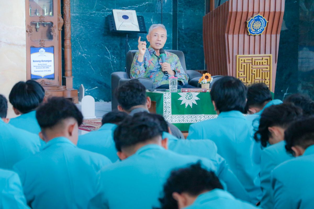Rektor UMS berikan tausiyah kepada mahasiswa baru