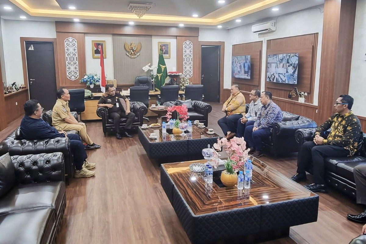 Akselerasi pembangunan kelistrikan, PLN perkuat sinergi bersama Gubernur dan Kejati Kalteng