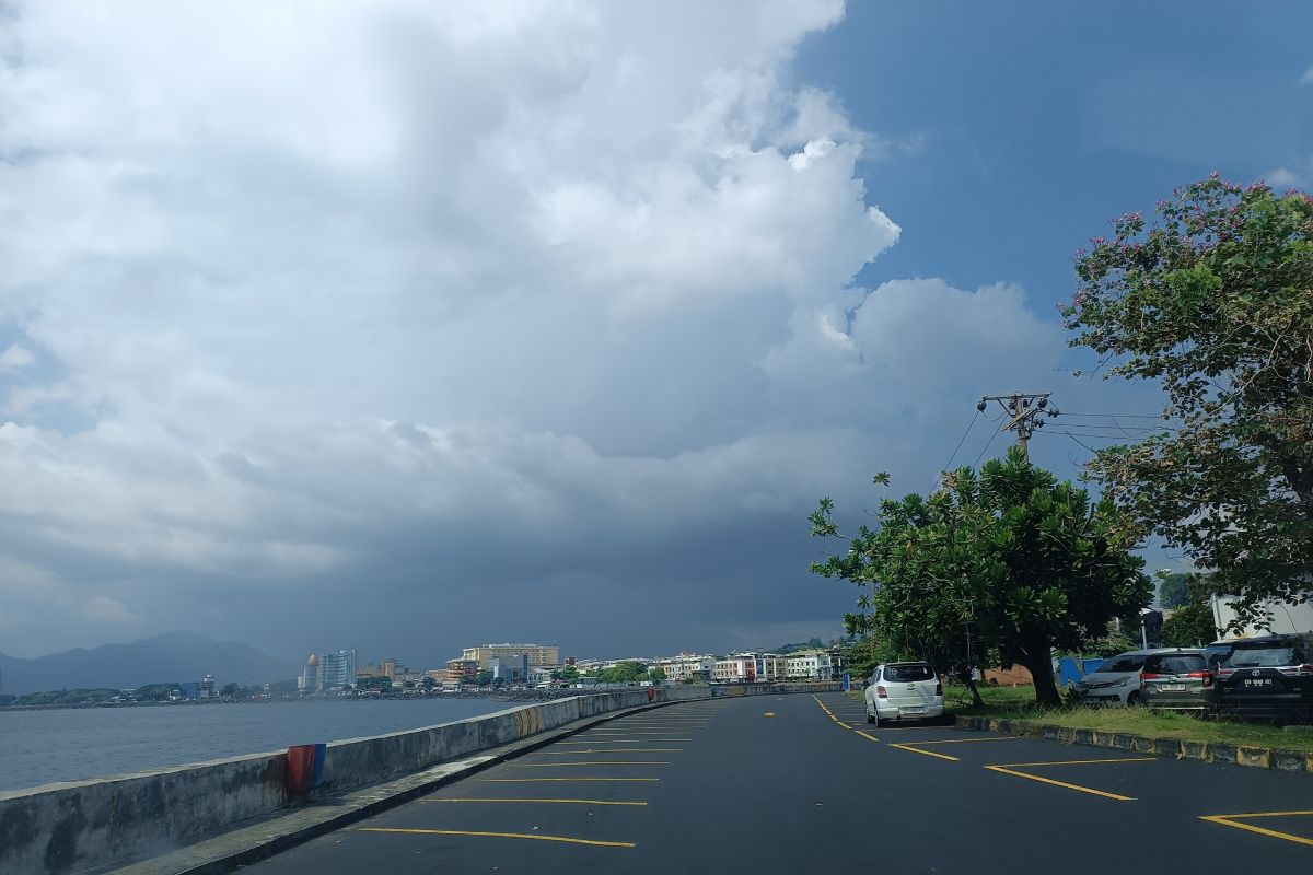 Kabupaten dan kota di Sulut berpotensi cuaca ekstrem hingga Minggu