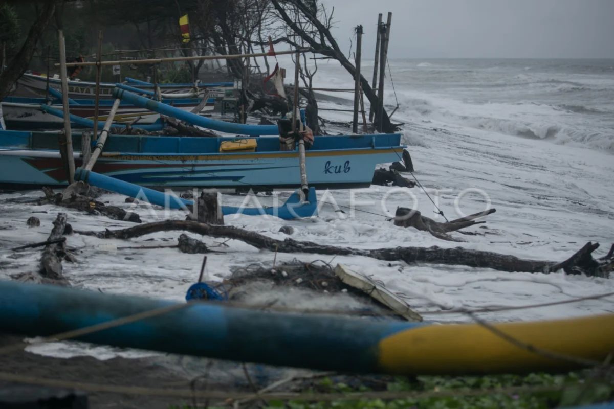 DKP DIY meminta nelayan kenakan jaket pelampung tekan risiko kematian