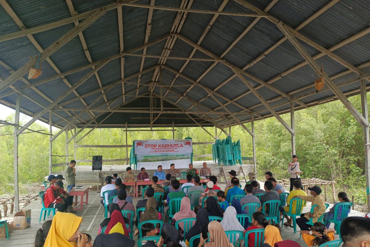 PT Bumi Andalas Permai gelar sosialisasi pencegahan karhutla di desa binaan