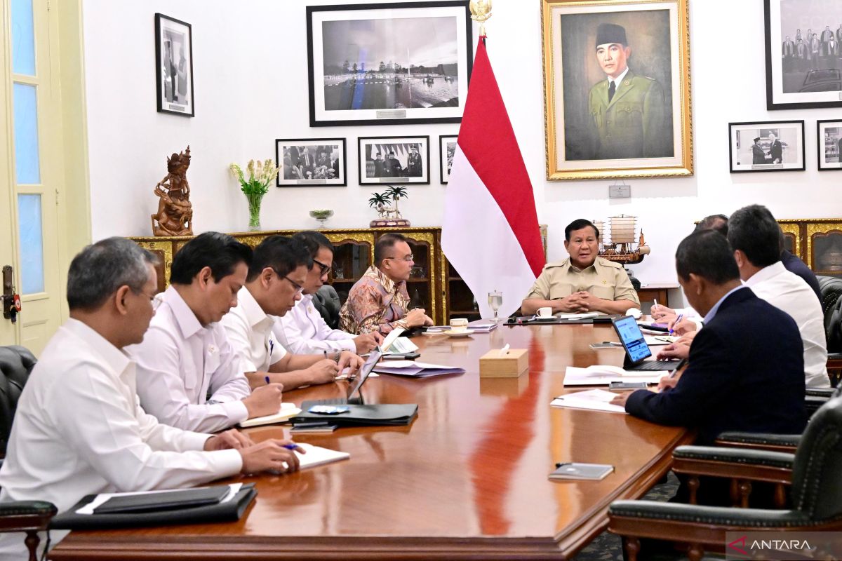 Seskab: Pemerintah rilis paket stimulus ekonomi 8+4+5, ini rinciannya