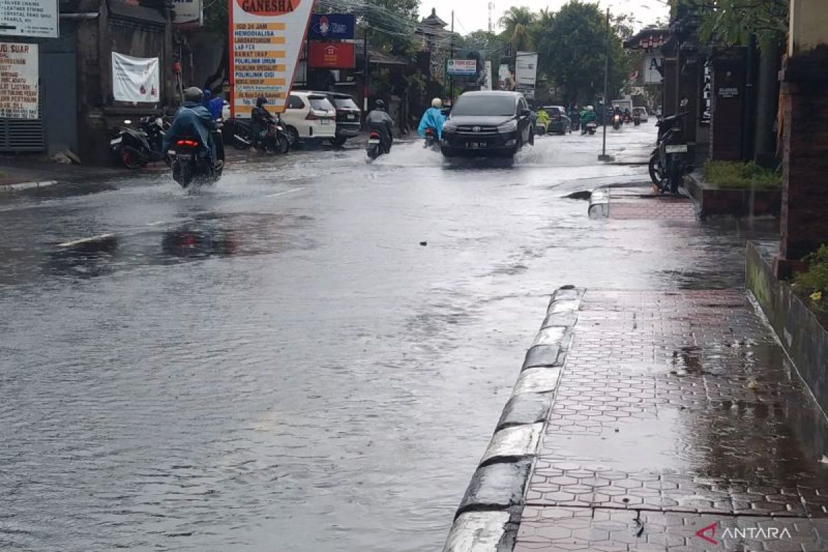 BBMKG terbitkan peringatan dini hujan sedang-lebat di Bali