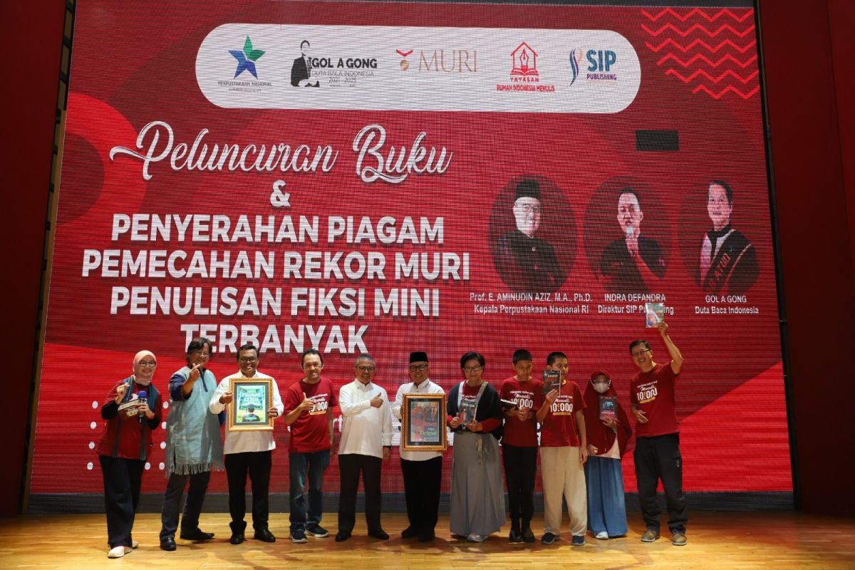 Perpusnas raih rekor MURI pada kategori penulisan fiksi mini terbanyak