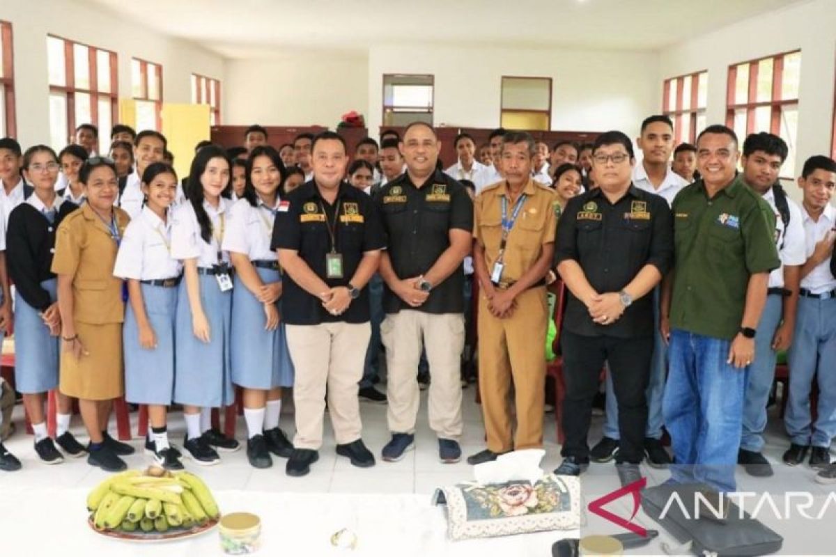 Kejati Maluku sosialisasi pencegahan aksi perundungan  bagi siswa SMA