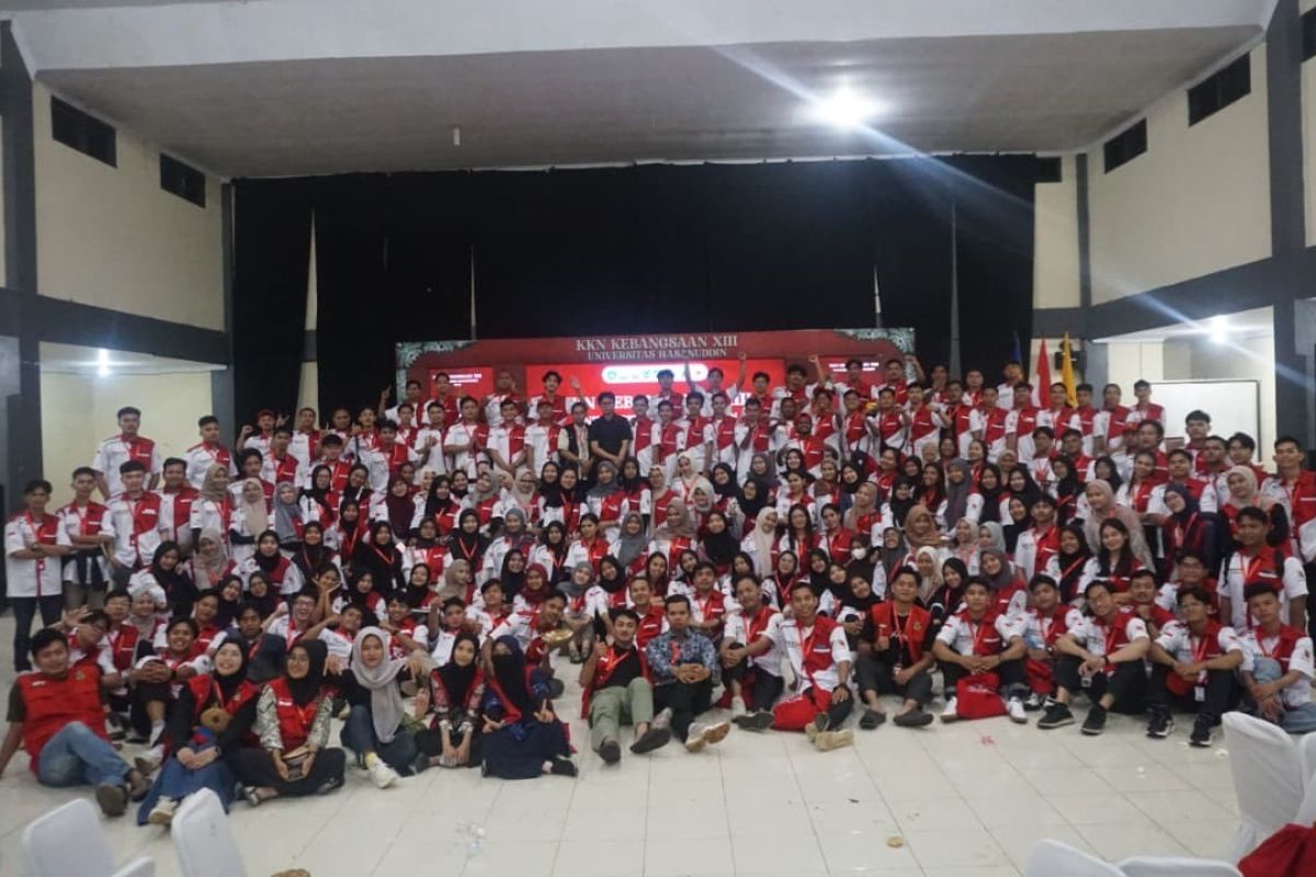 Mahasiswa Unila bangun semangat membaca lewat "Jembatan Aksara" di Desa Salenrang