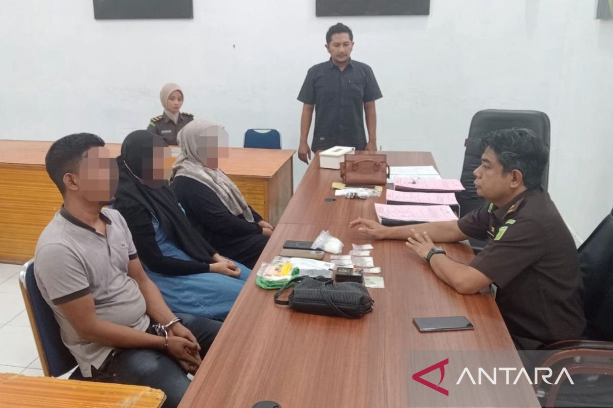 Polres Aceh Barat serahkan lima tersangka pengedar narkoba ke jaksa