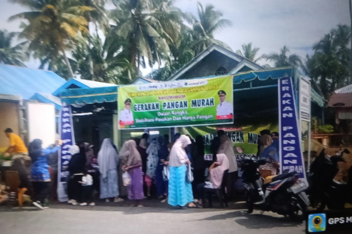 Pemkab Pasaman Barat salurkan pangan murah bagi masyarakat pesisir