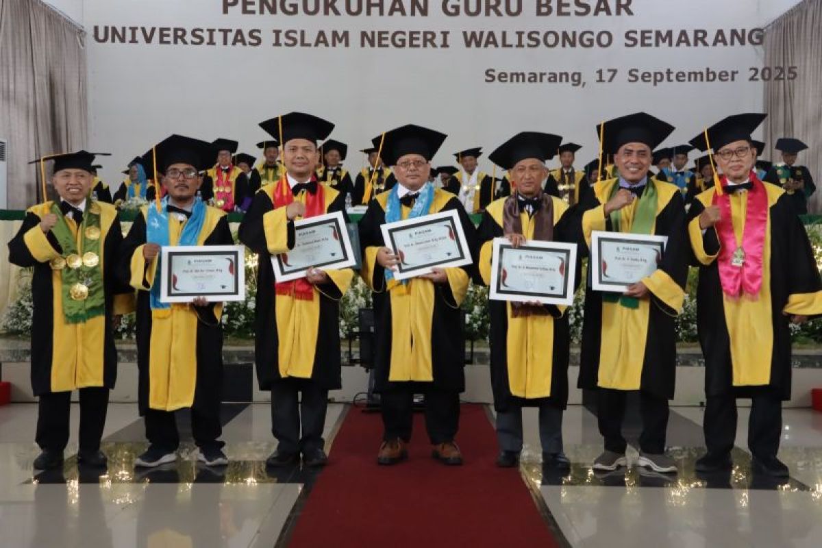 UIN  Walisongo Semarang kukuhkan lima guru besar