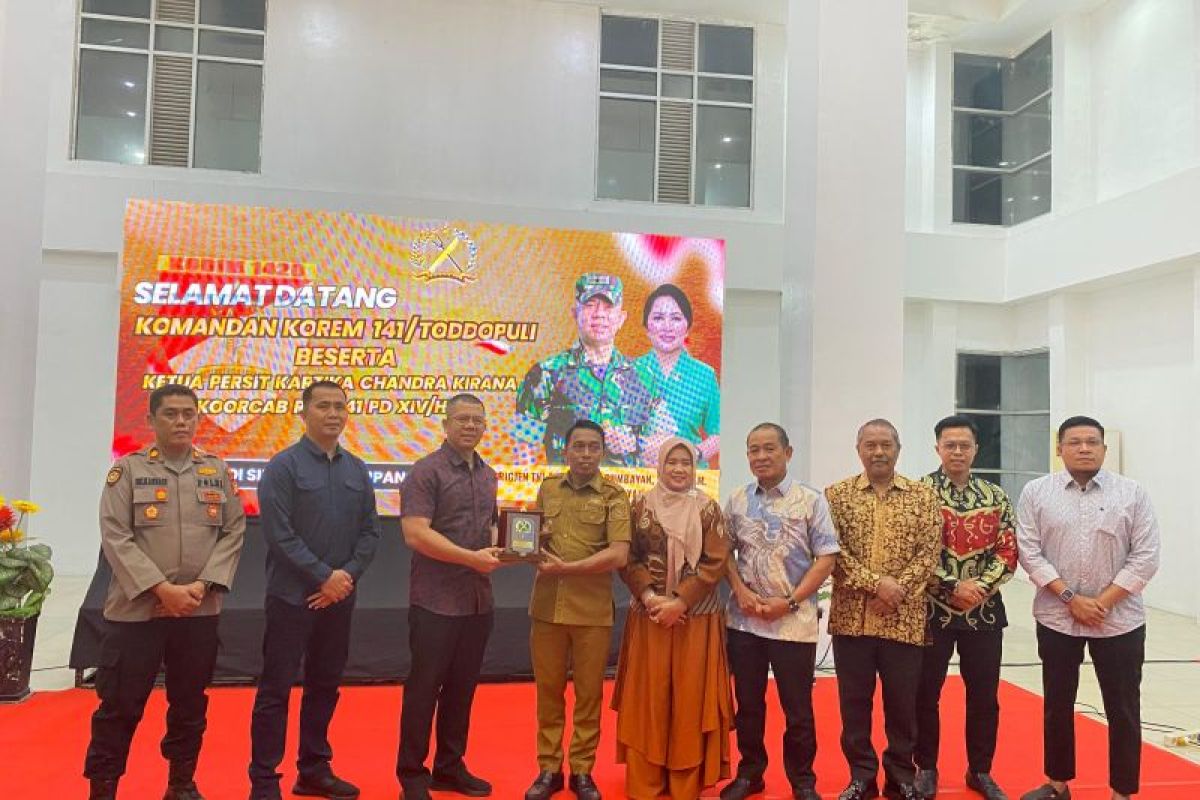 Danrem 141 Toddopuli dan Bupati Sidrap bahas pangan hingga layanan masyarakat miskin