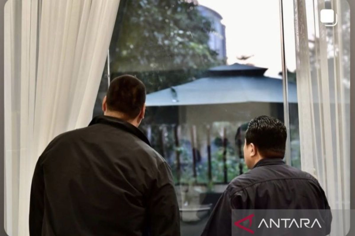 Dito Aryotedjo unggah momen bareng Erick Thohir saat isu reshuffle