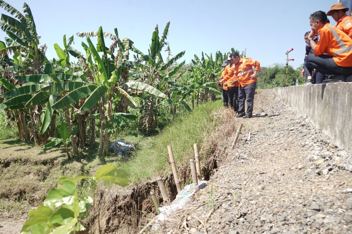 KAI  Semarang mitigasi bencana di jalur dengan pemantauan khusus