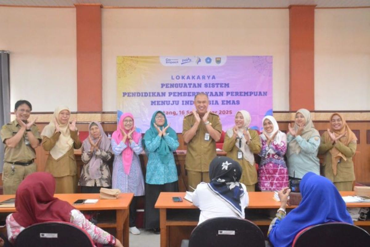 Pemkab Batang beri edukasi penguatan sistem pendidikan perempuan