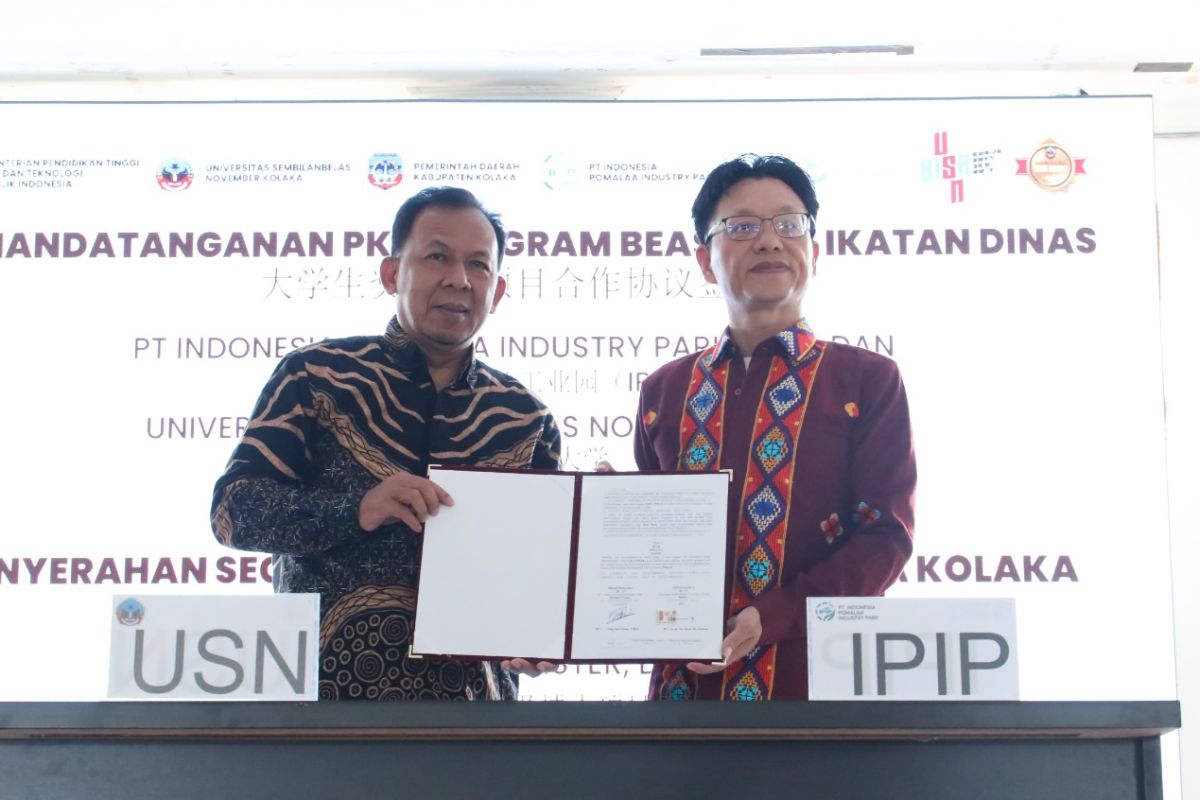 IPIP Berikan Beasiswa mahasiswa berprestasi USN Kolaka
