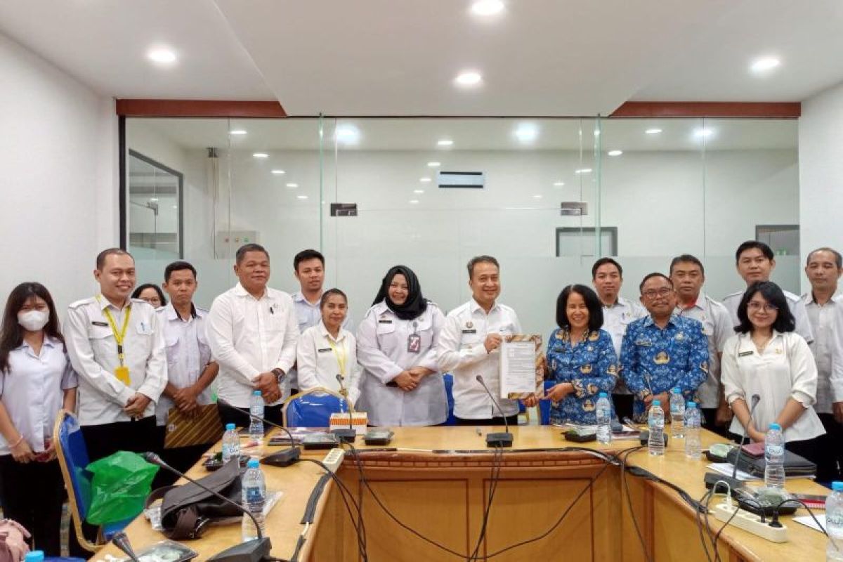 Kanwil Kemenkum Kalbar rapat harmonisasi Raperda PSU Kabupaten Landak