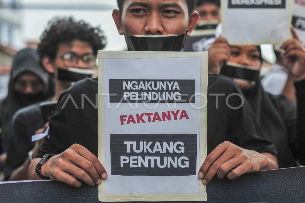 Aksi solidaritas jurnalis di Mapolda Jambi