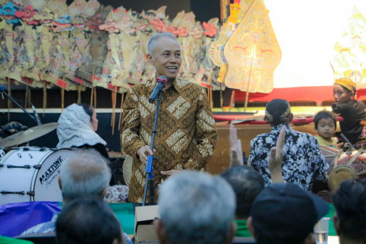 Wayang climen meriahkan milad ke-67 FKIP UMS