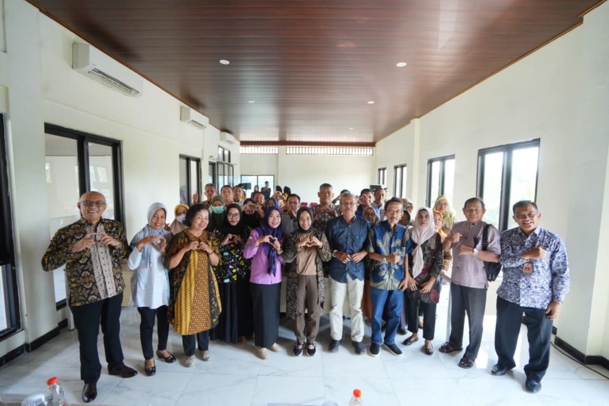 Pemkot Mojokerto berikan pelatihan analisa keuangan pengawas koperasi