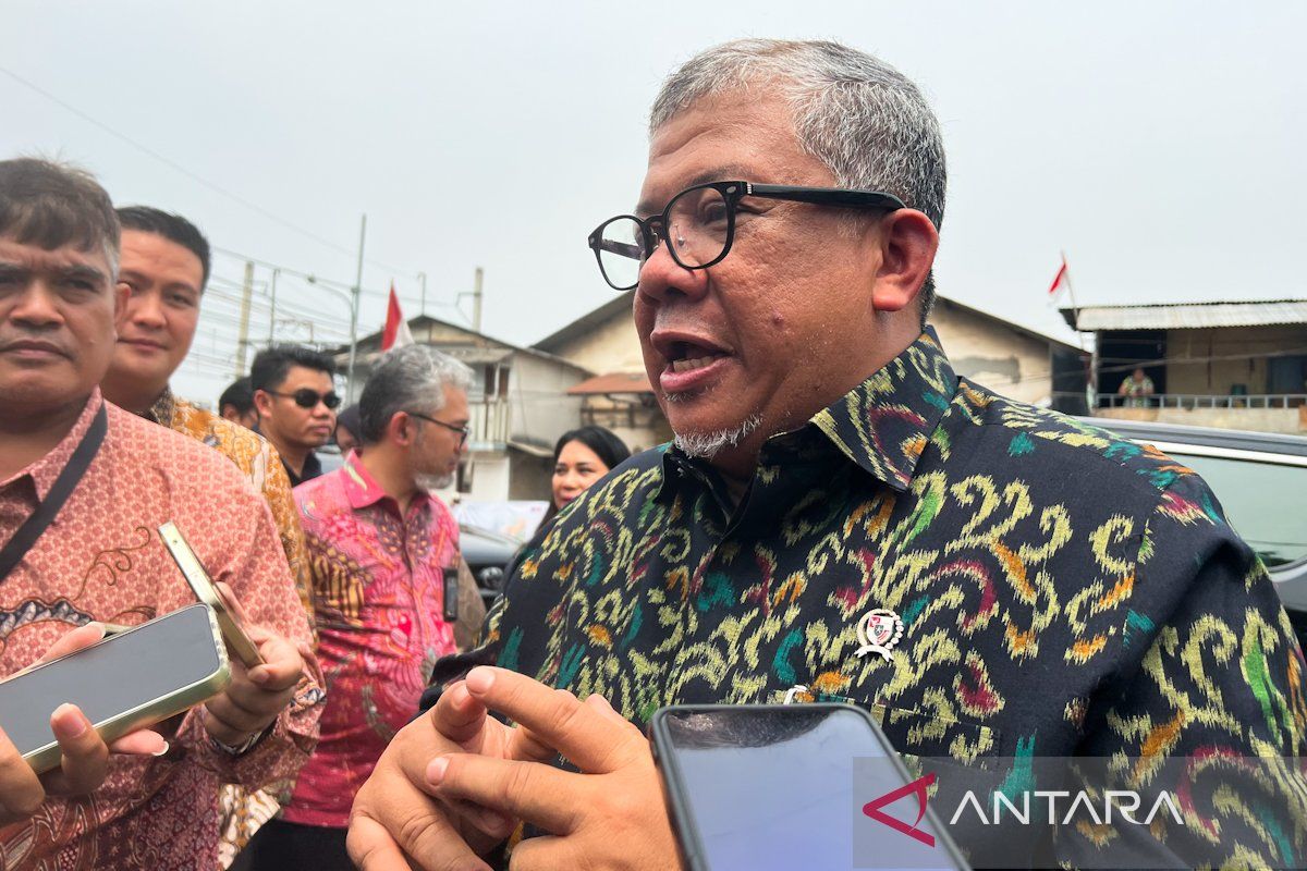 Wamen Fahri Hamzah siap patuhi putusan MK larangan rangkap jabatan