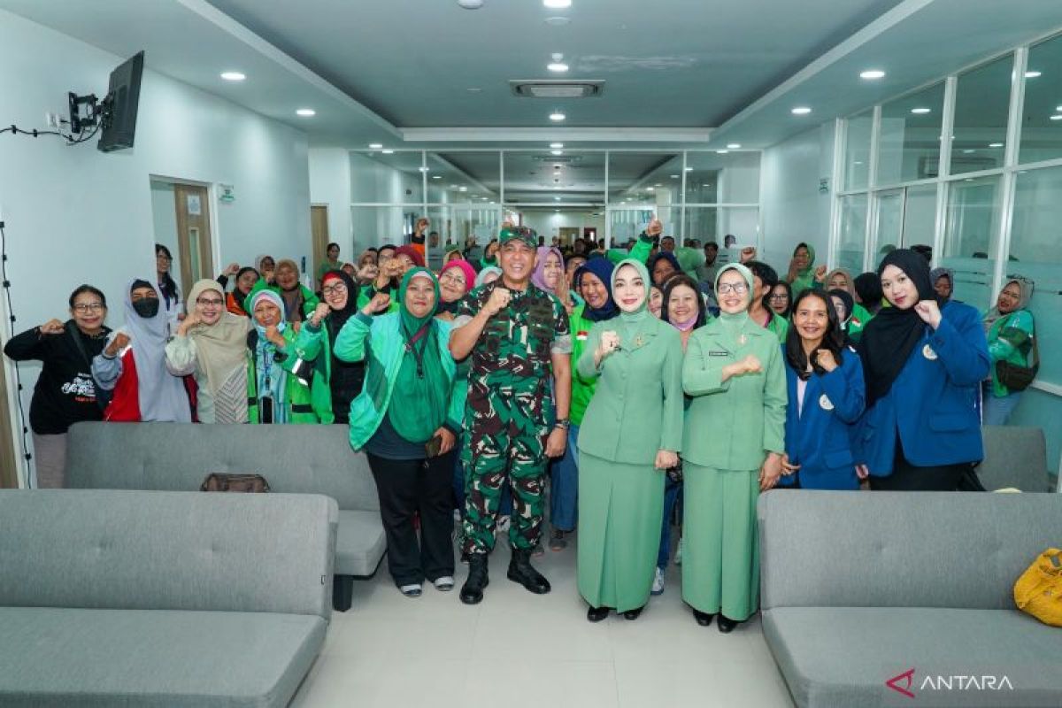 Kodam Brawijaya gelar pemeriksaan kesehatan gratis bagi ojol perempuan