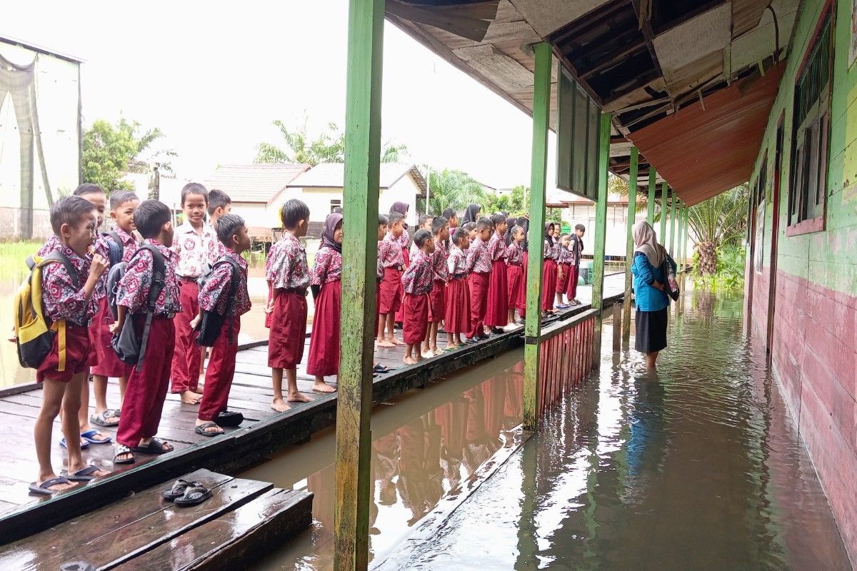 Terendam banjir, sejumlah sekolah di Kotim terapkan BDR