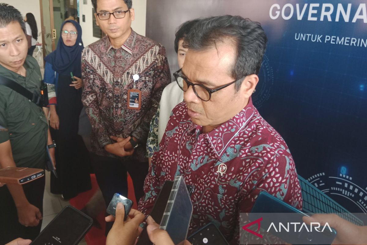 Nezar Patria: Jumlah akun medsos tak jadi masalah asal terverifikasi