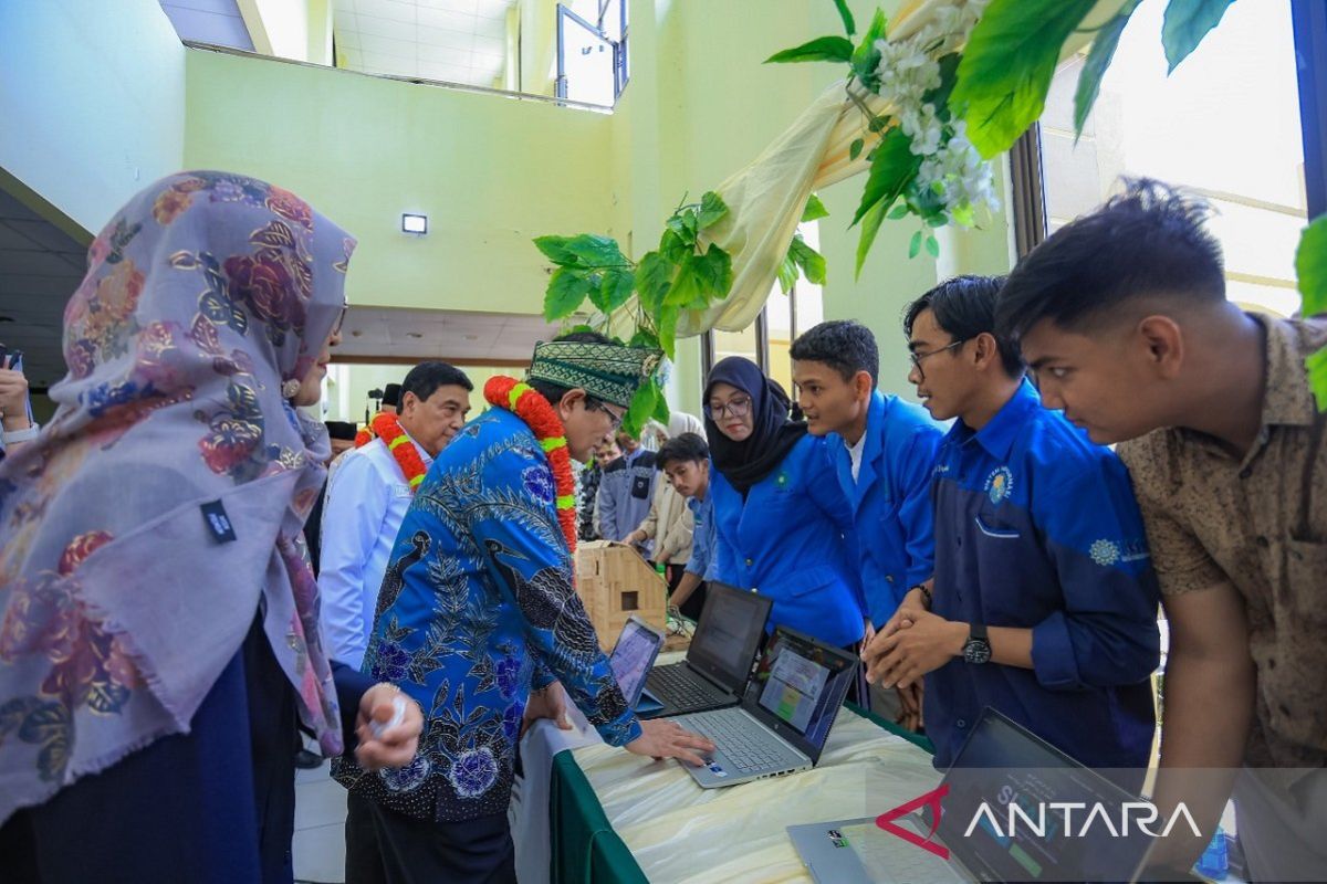 Menag Nasaruddin Umar Luncurkan Aplikasi Al-Qur'an Digital UIN Suska Riau