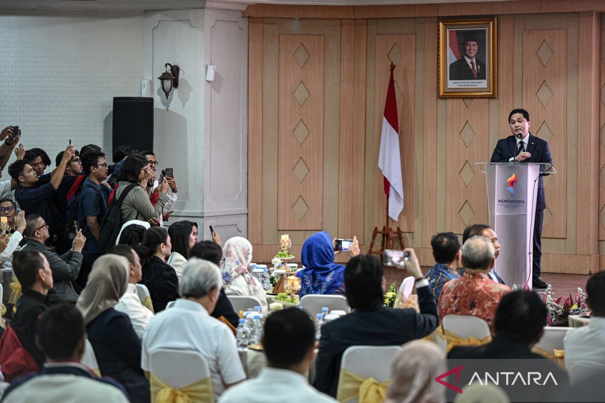 Erick Thohir calls for united youth movement, sports roadmap