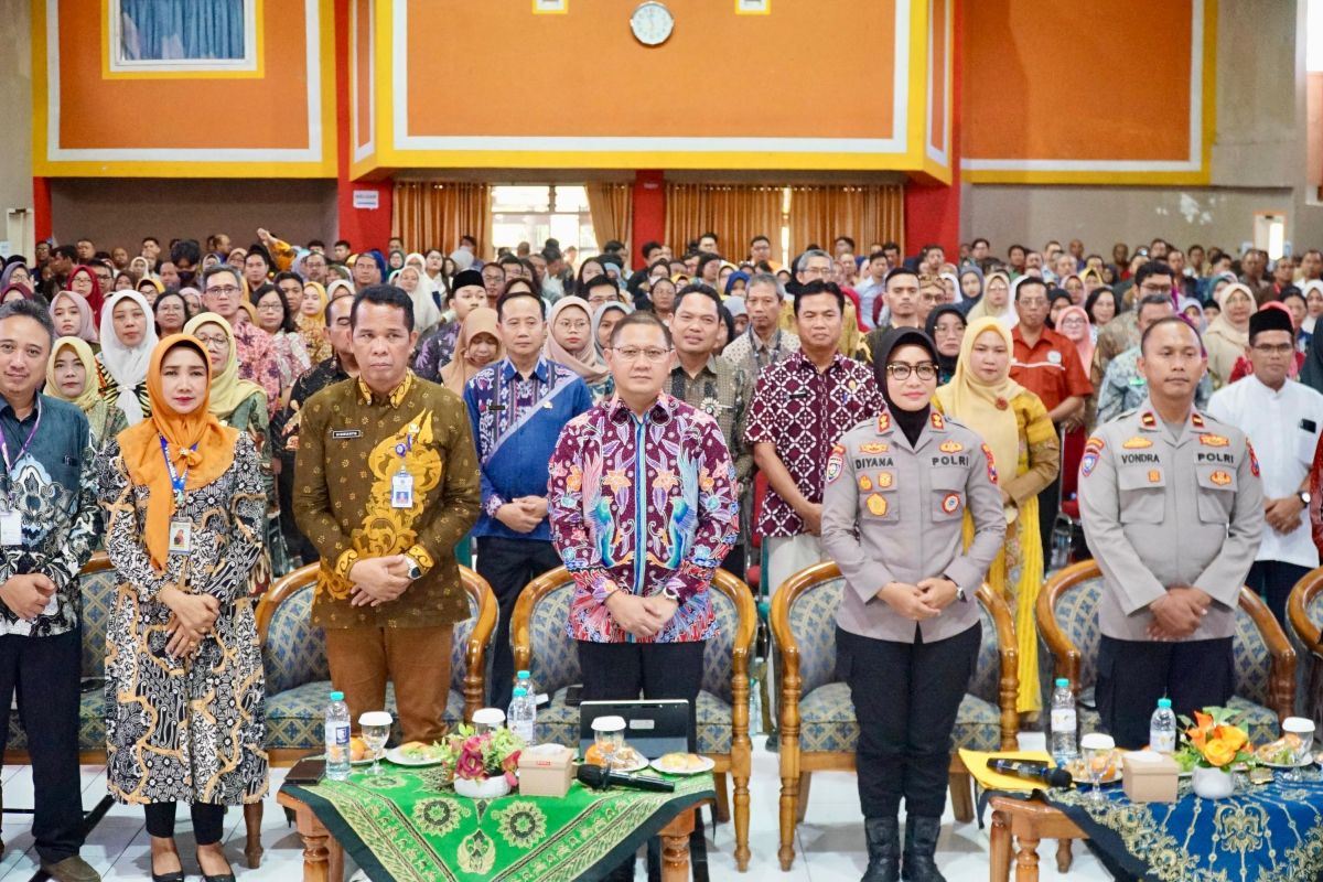 Dinas Pendidikan gandeng Polrestabes Surabaya perkuat karakter siswa