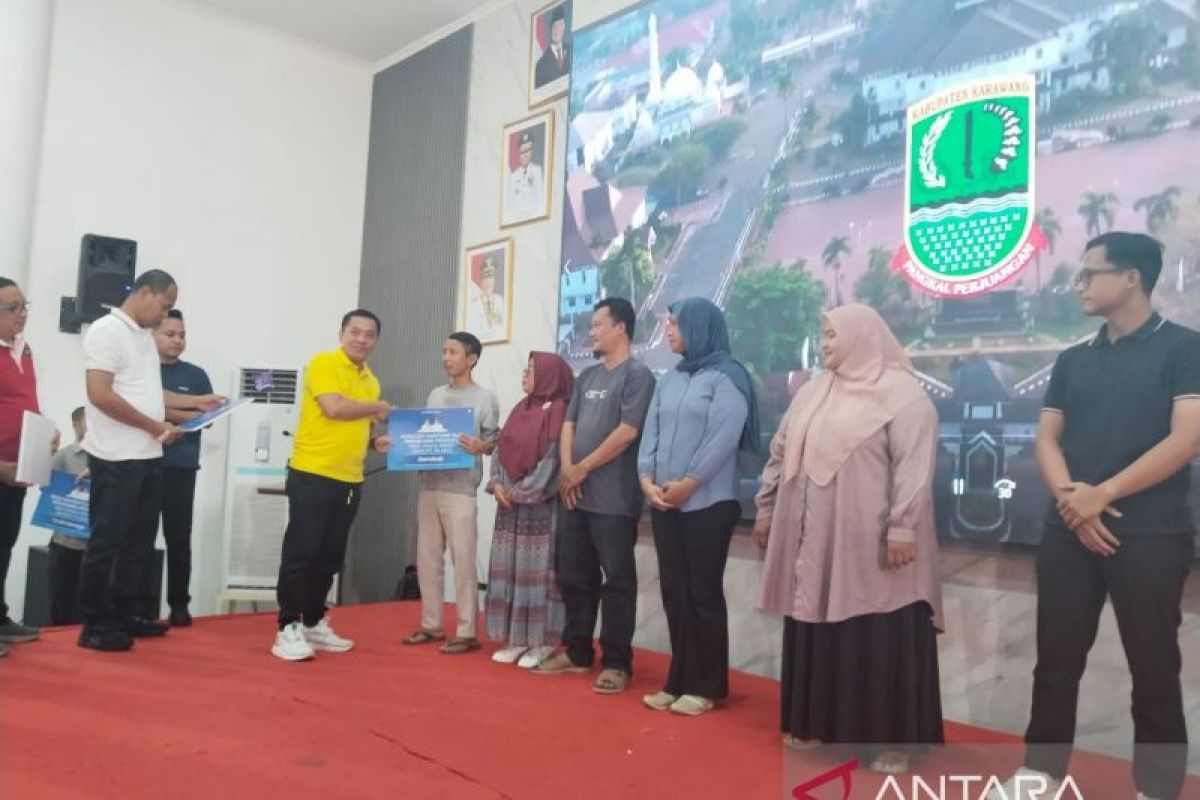 Karawang bantu alat penunjang produksi untuk ribuan pelaku UMKM