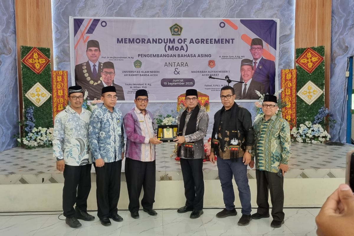 UIN Ar-Raniry tingkatkan kompetensi bahasa asing siswa di Aceh Barat