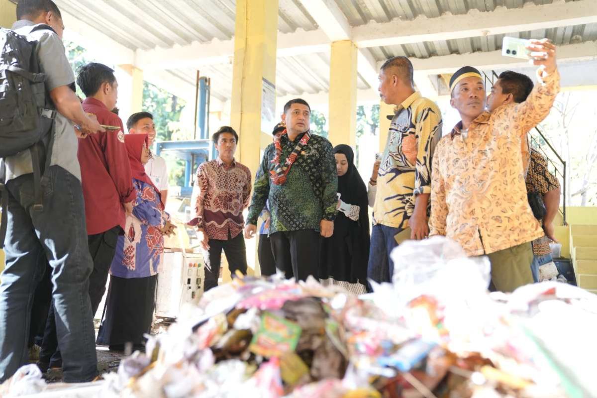 Pemkot Makassar perkuat pengelolaan sampah di wilayah kepulauan