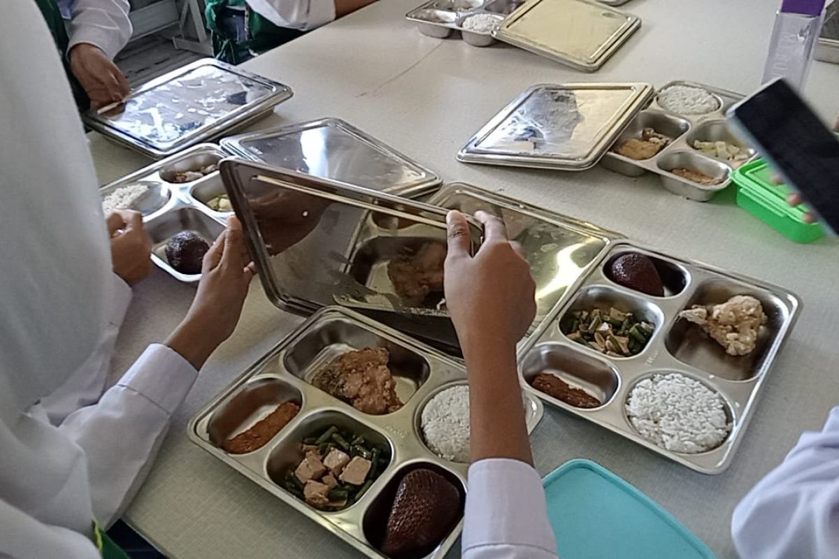 Dinkes Mataram aktif ambil sampel MBG jamin keamanan kesehatan