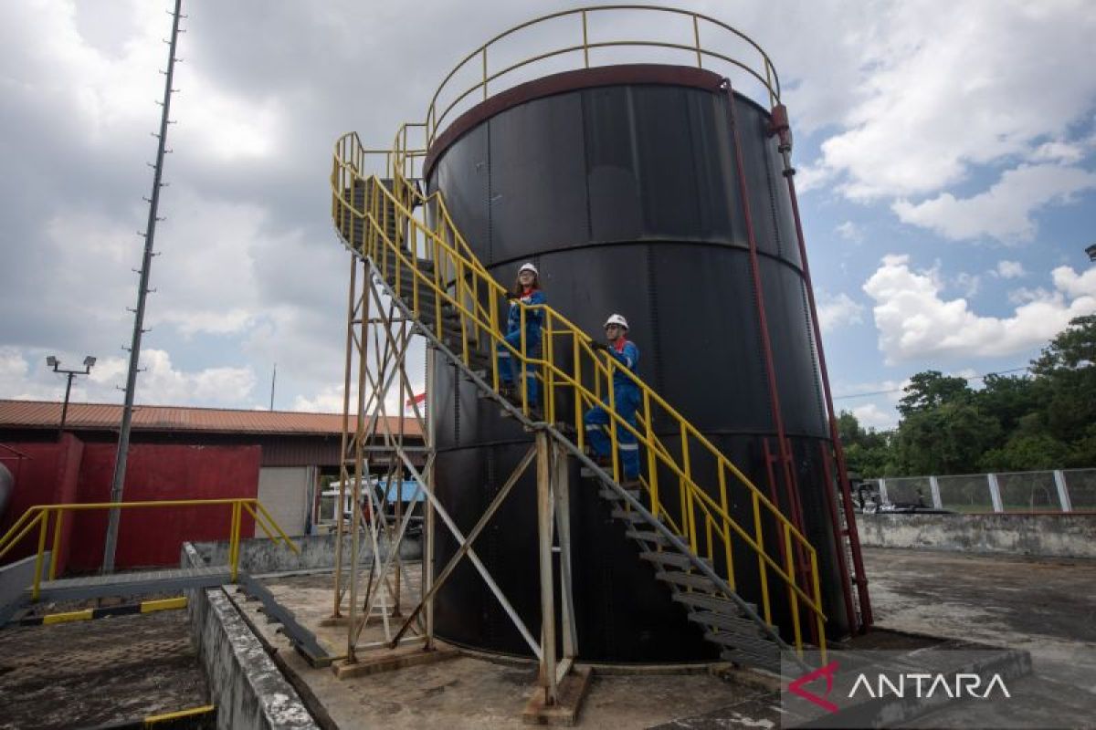 Bahlil sebut studi kelayakan pembangunan 17 kilang hampir final