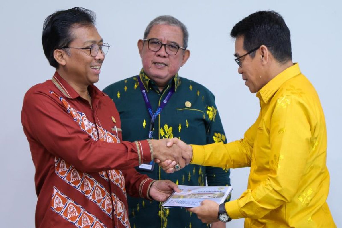 Pemkab Parimo dan Kemenkop bahas penguatan UMKM berbasis potensi lokal