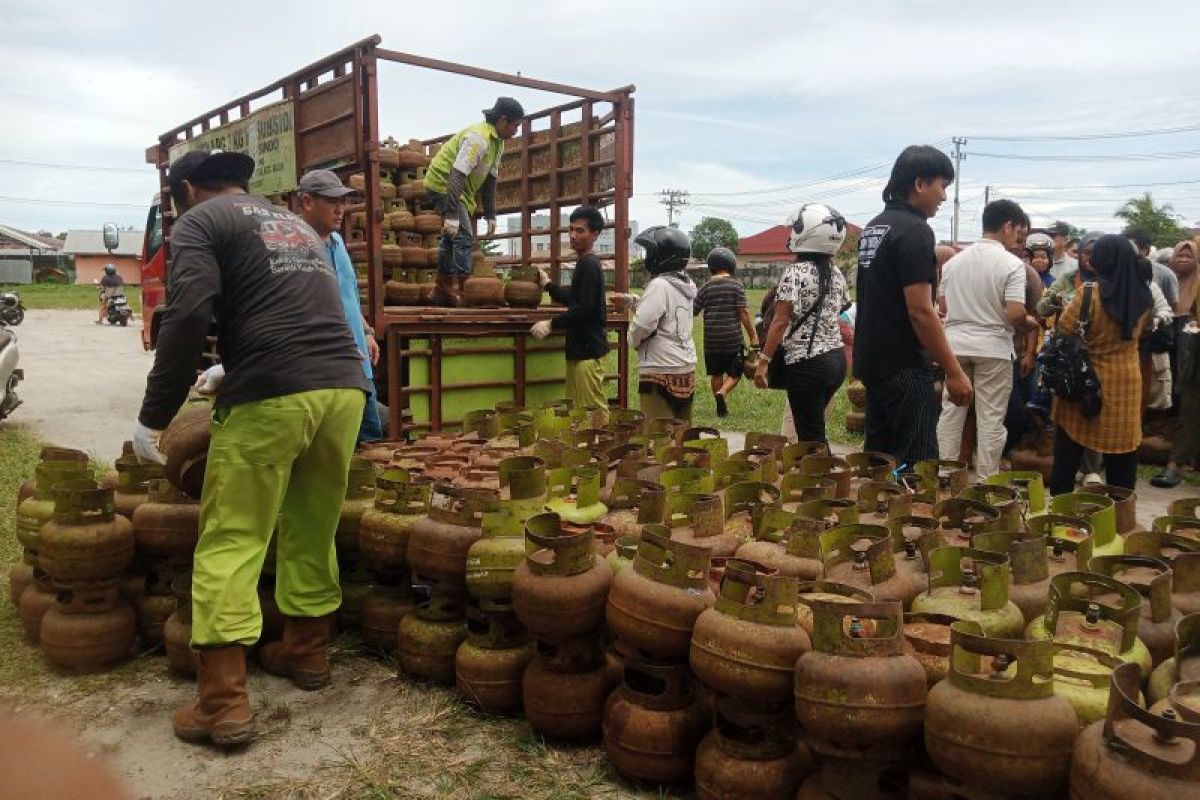 Pertamina gelar operasi pasar elpiji tiga kilogram di Belitung