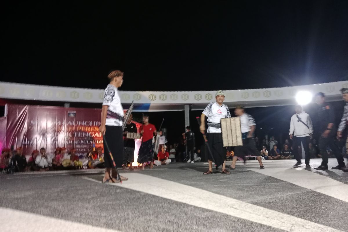 Festival peresean gerakan ekonomi warga di Lombok Tengah