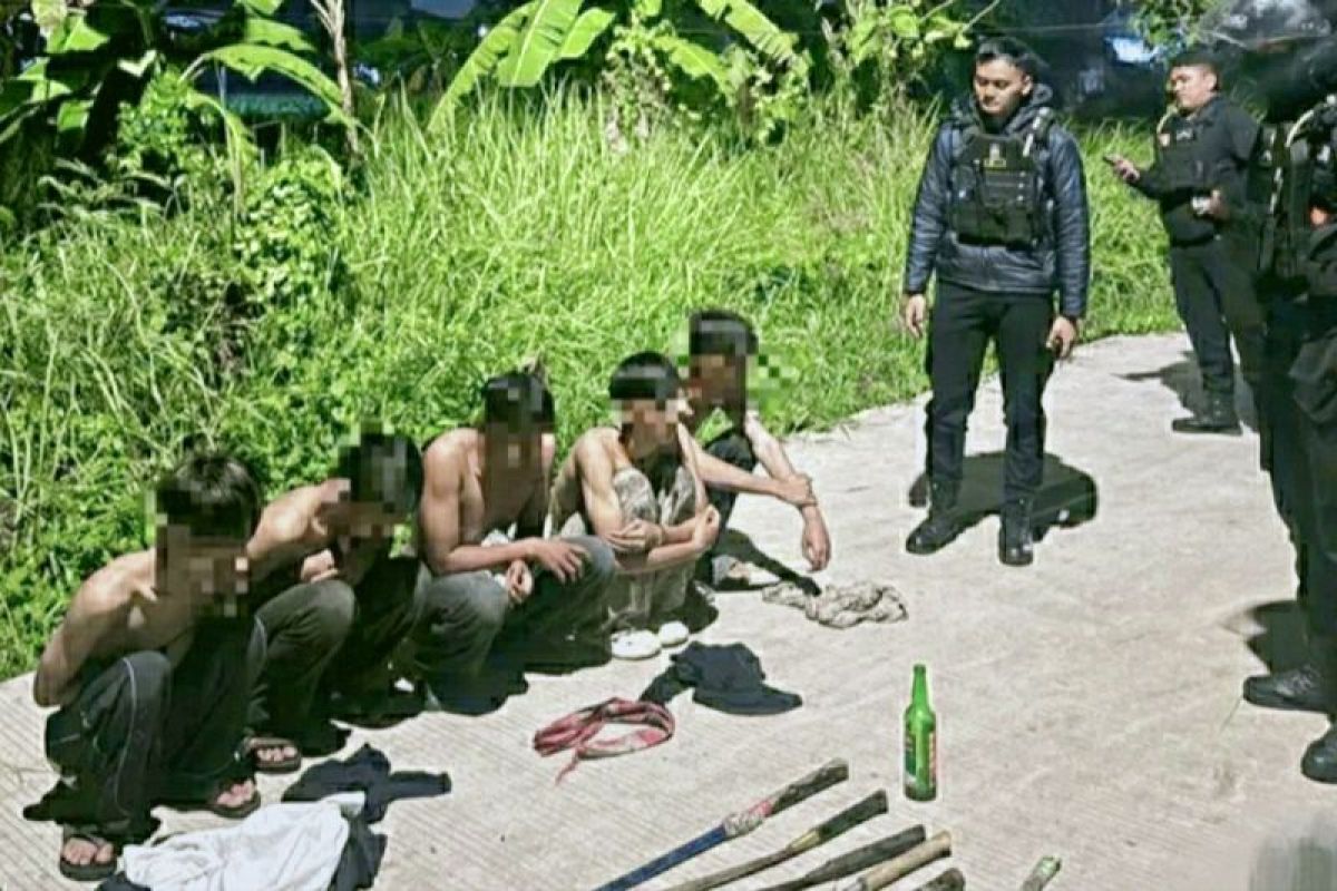 Polisi Karawang amankan sekelompok remaja diduga akan tawuran