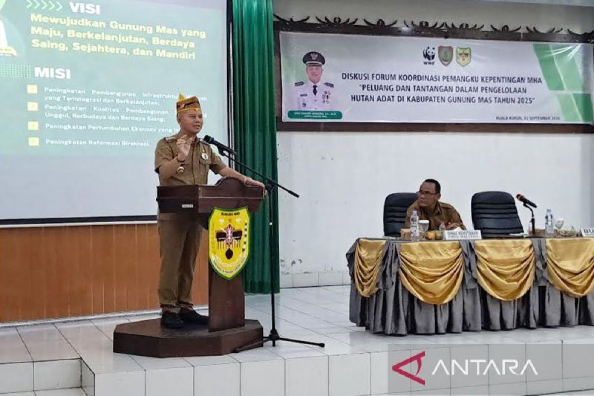 Bupati Gumas tegaskan tidak boleh ada aktivitas ilegal di hutan adat