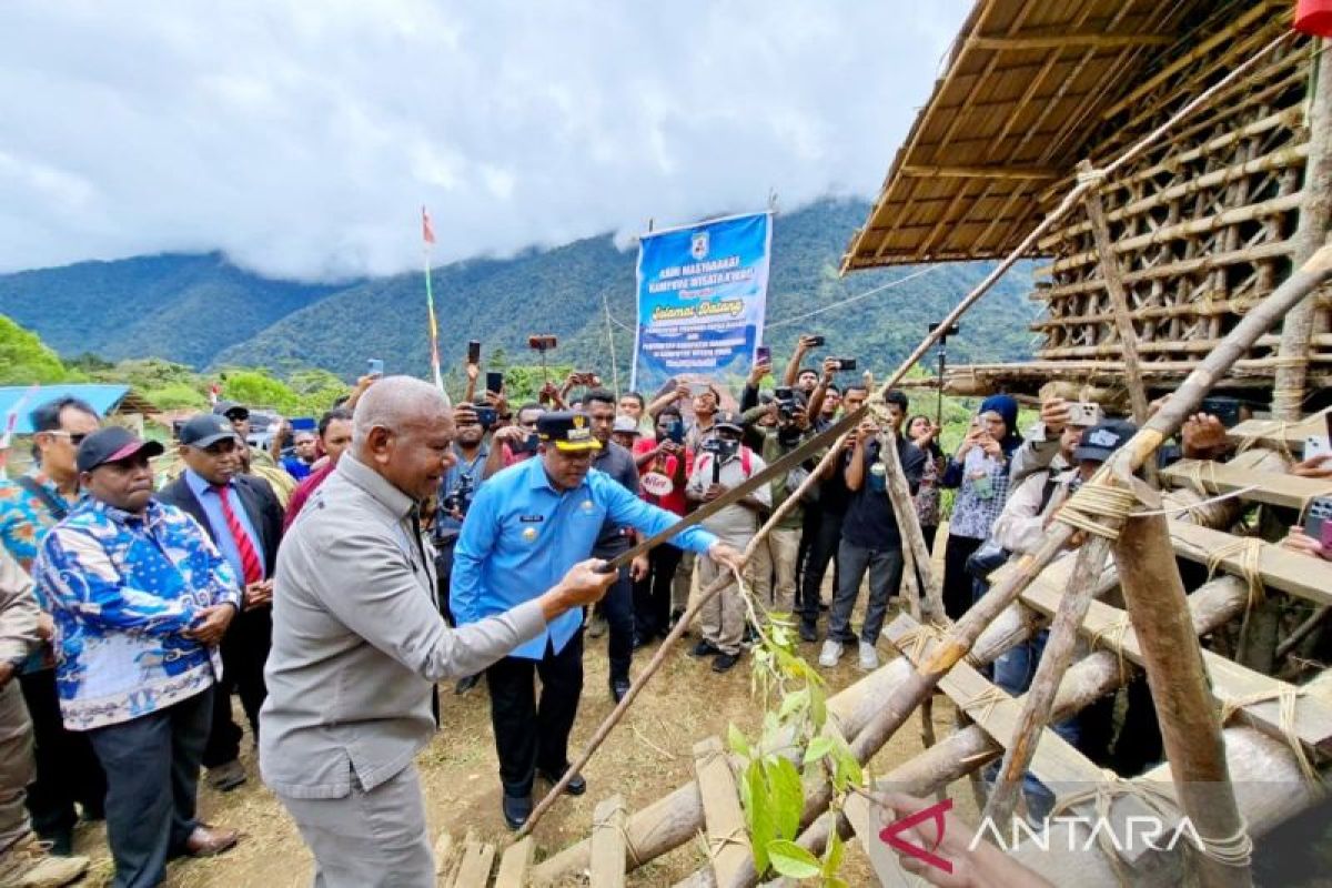 Pemprov prioritaskan infrastruktur telekomunikasi Kampung Wisata Kwau