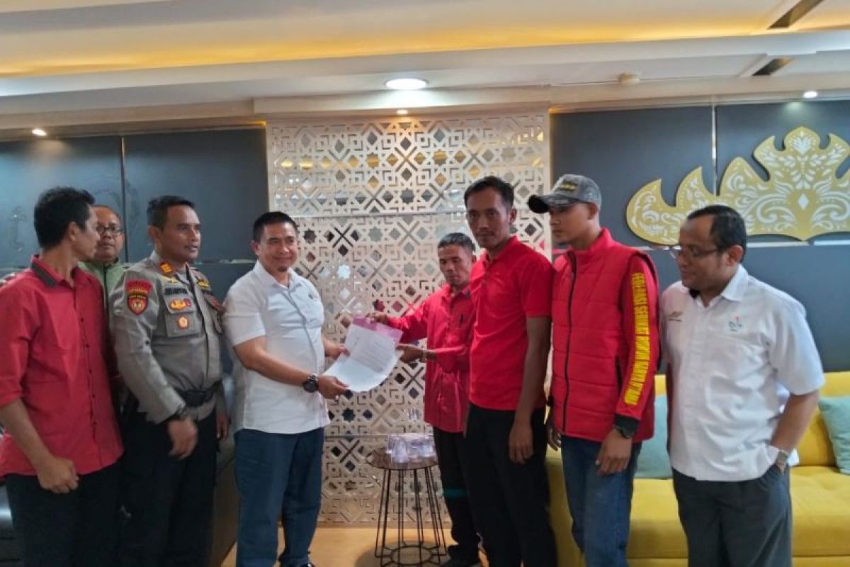 Pekerja PTPN I Regional 7 Kedaton dan Bergen kembali bekerja