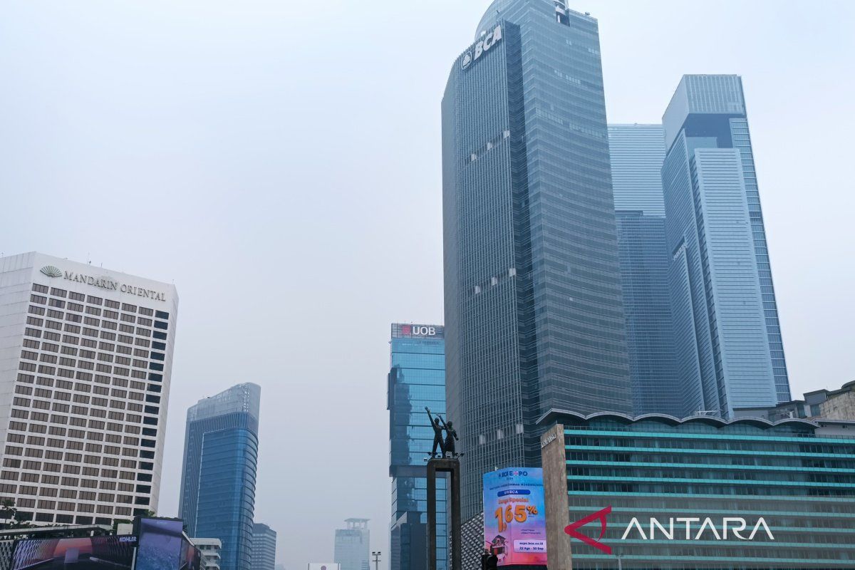 Senin pagi, kualitas udara Jakarta terburuk kedua di dunia